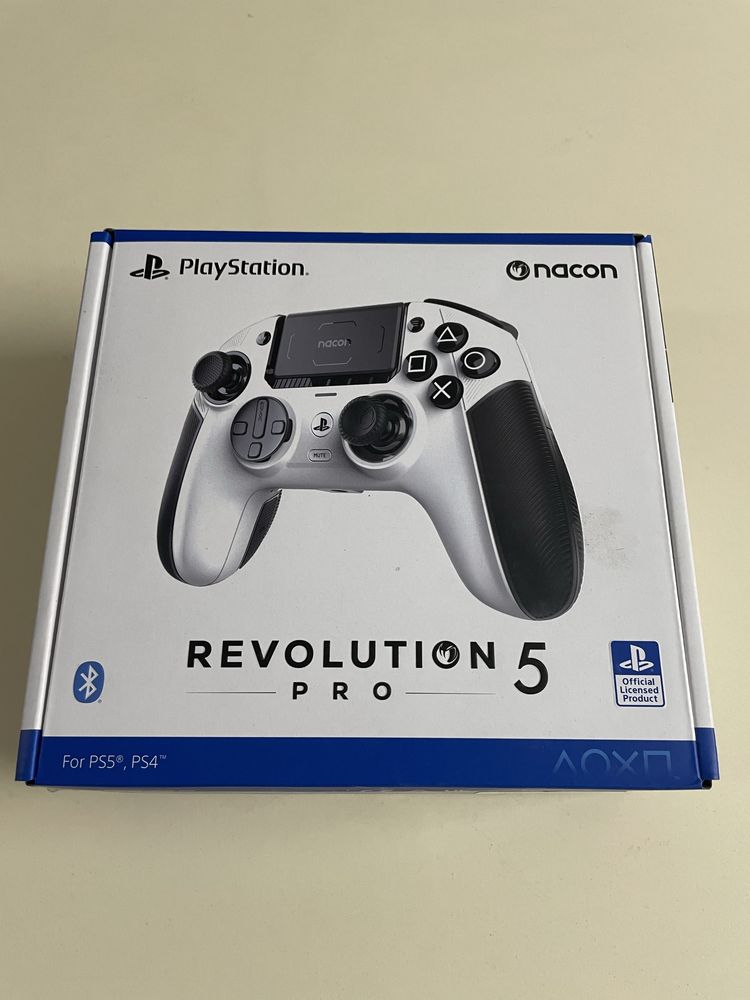 Nacon Revolution 5 Pro