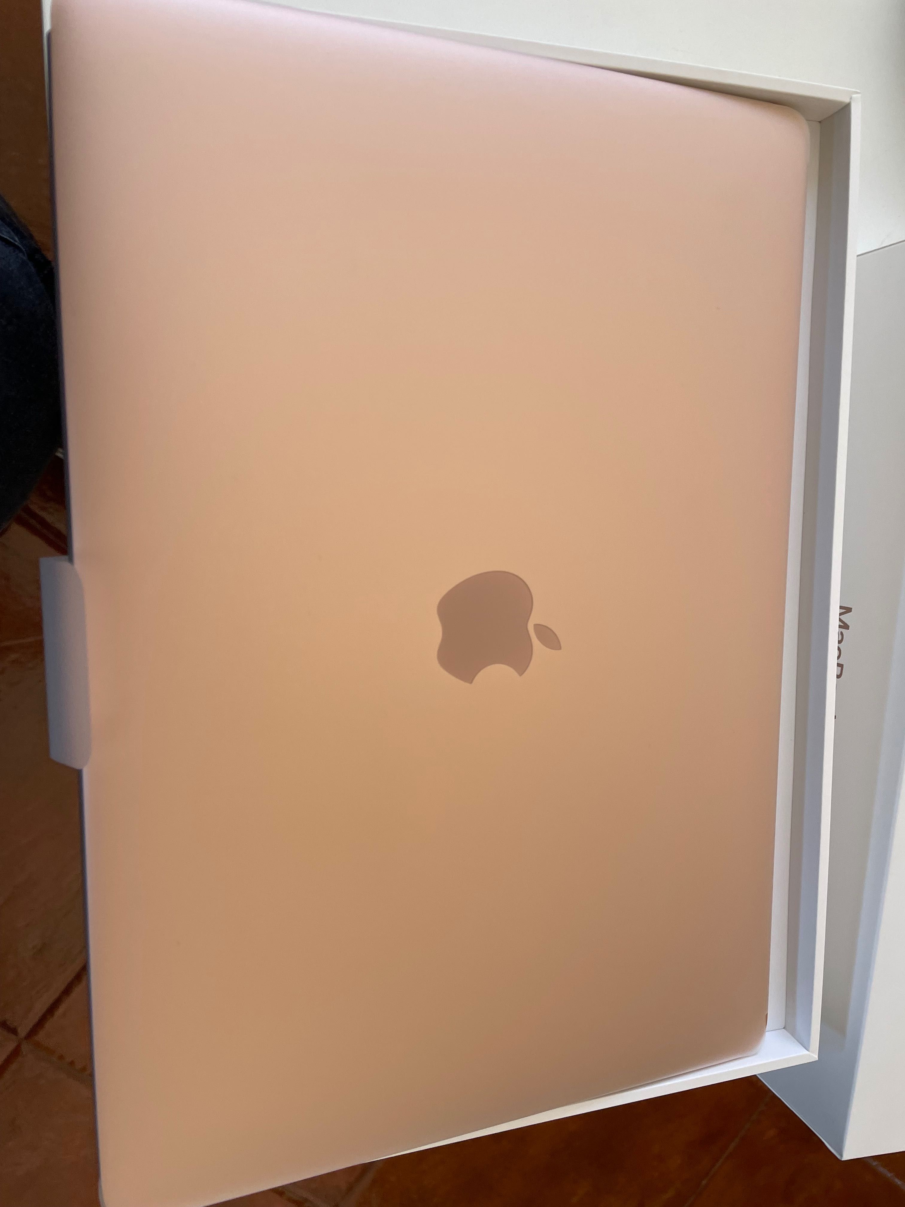 MacBook Air 13 Rose Gold