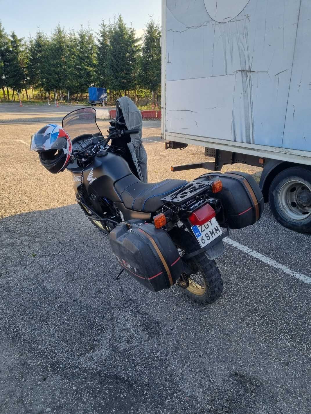 Honda XL600V Transalp 1990