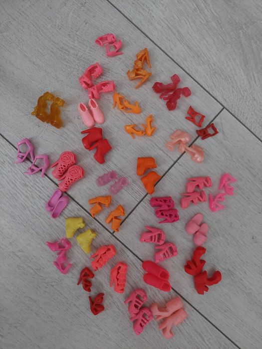 Buciki do lalek barbie