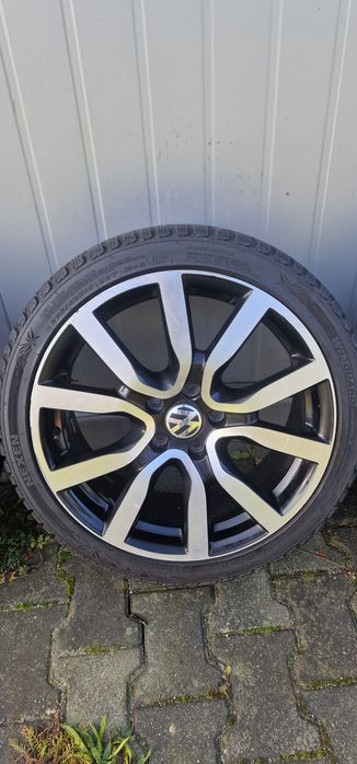 Koła felgi zimowe 225/40/18 VW Audi Seat skoda 5x112 oryginalne