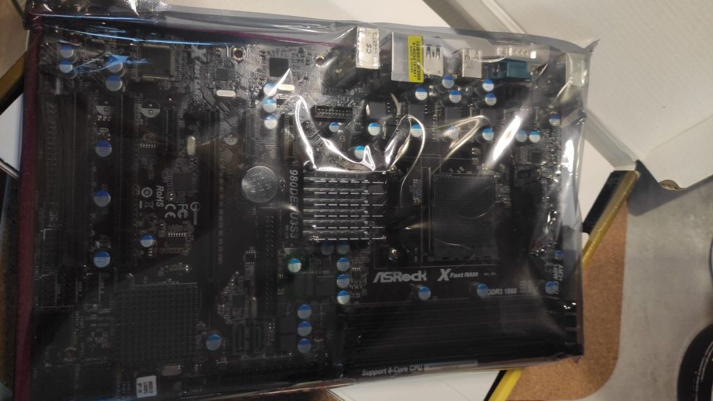 płyta główna ASRock 980DE3/u3s3 R2.0 am3+ 140w