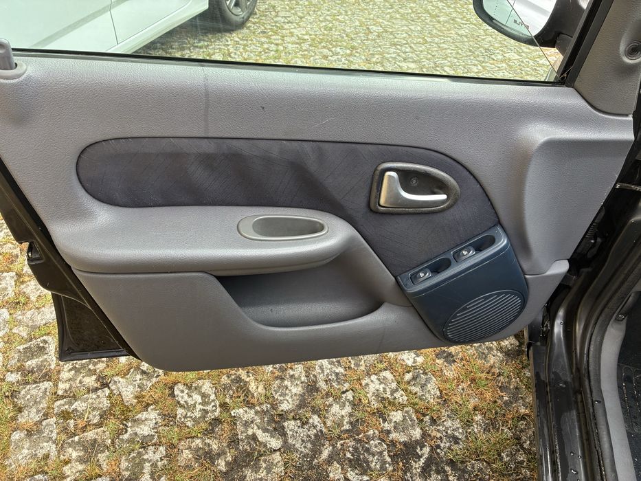 Clio 1.2 muito economico