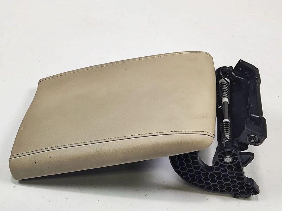 LEXUS RX 15-19r Podłokietnik