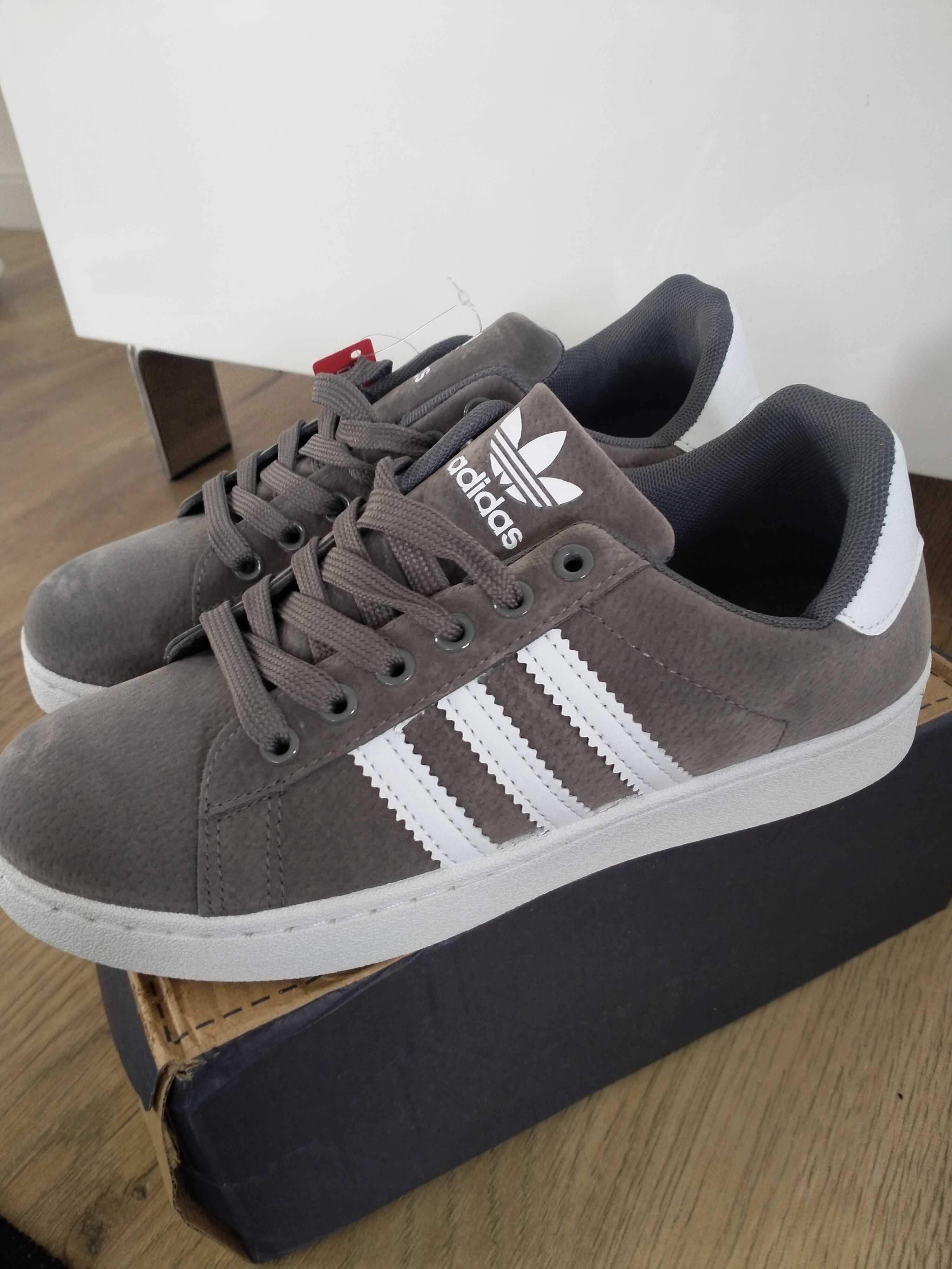 Nowe buty sportowe Adidas