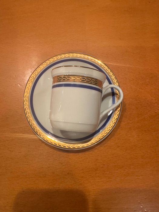 Conjunto de café Quinta Nova branco, azul e fio dourado