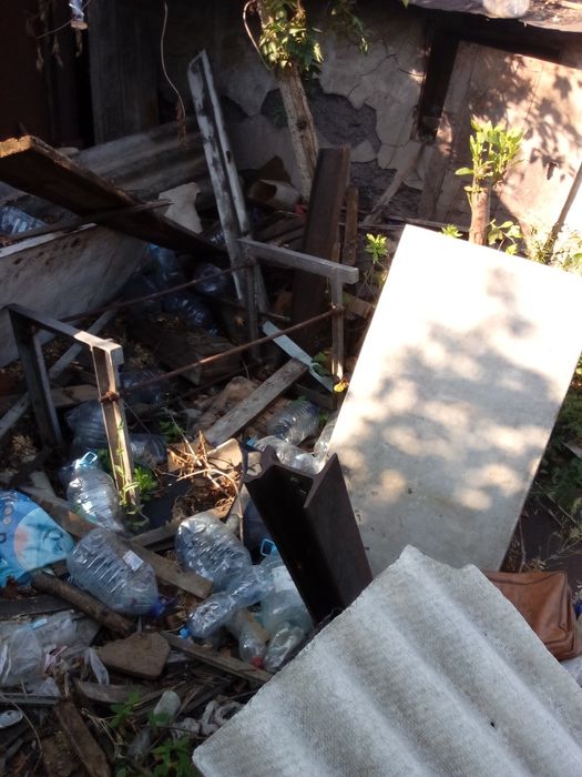 Продам железные трубы, оцинкованные и железные листы, железный шкаф