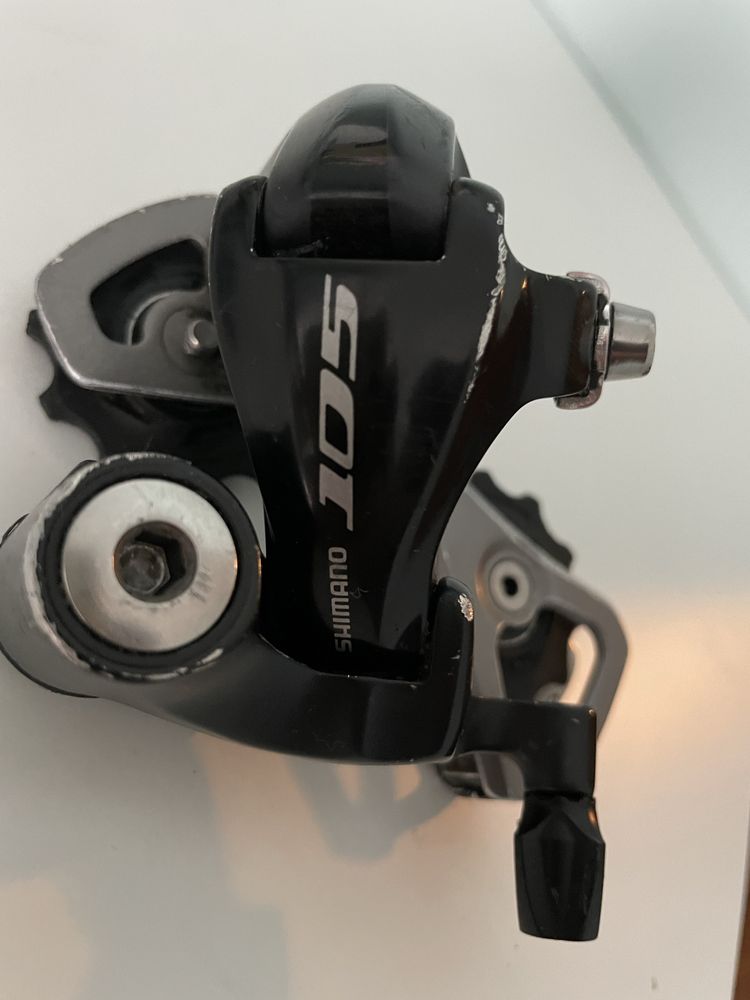 Przerzutka tylna Shimano 105