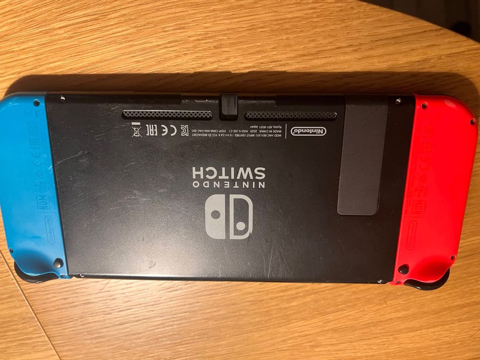 Konsola Nintendo Switch + gra i kontroler