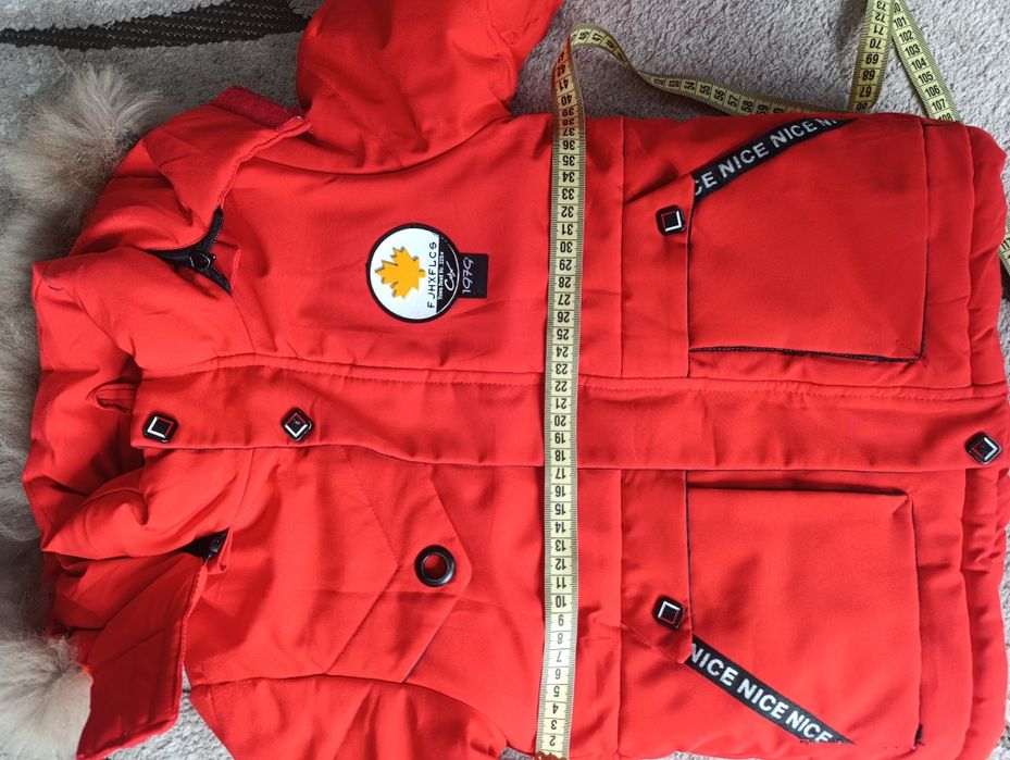 Зимова куртка на хлопчика на 3-4 роки