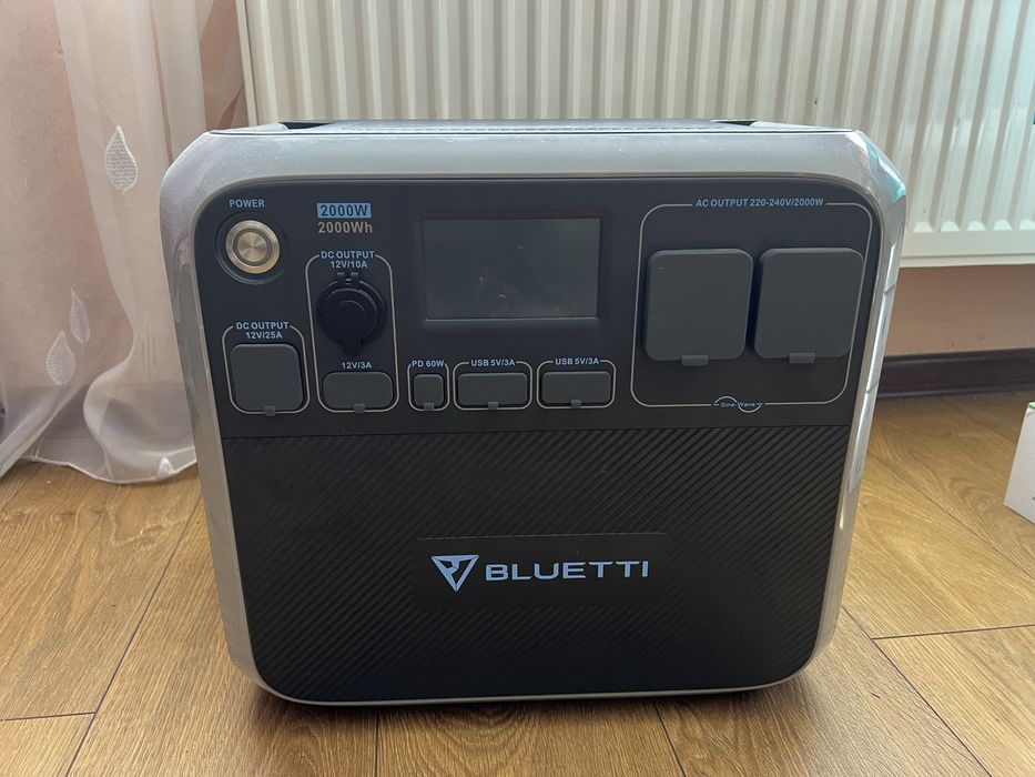 Портативна електростанція Bluetti (2000W / 2000Wh)