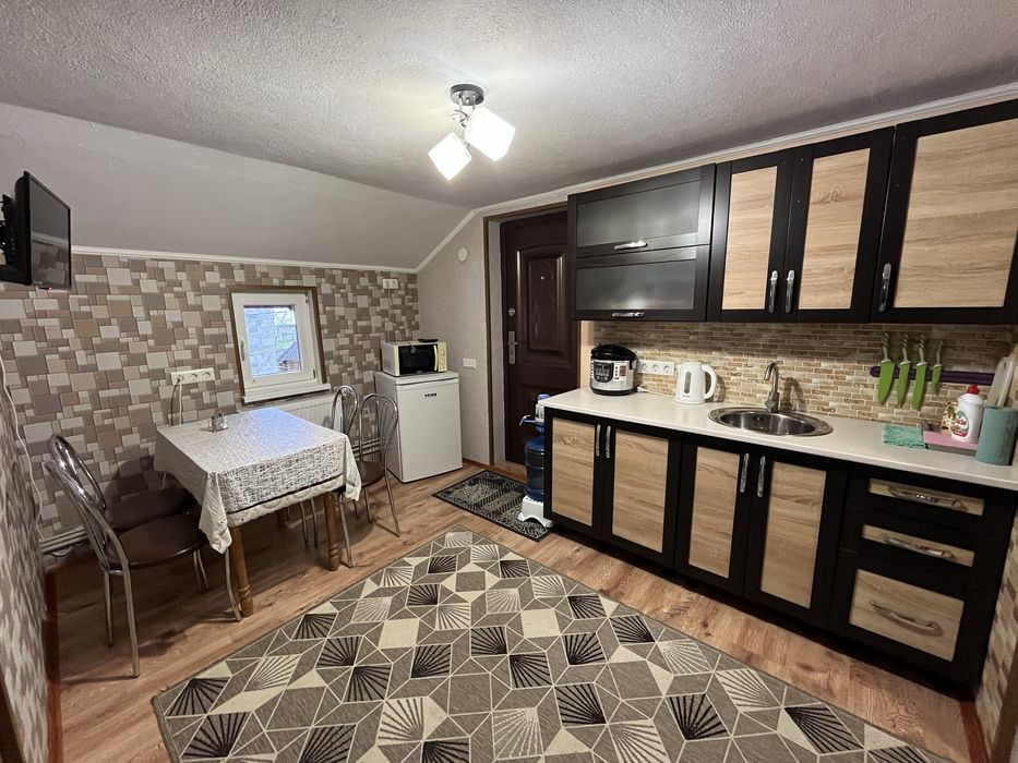 Проживання у Ворохті. Котедж, садиба «Віктан». Можливо група 20 осіб.