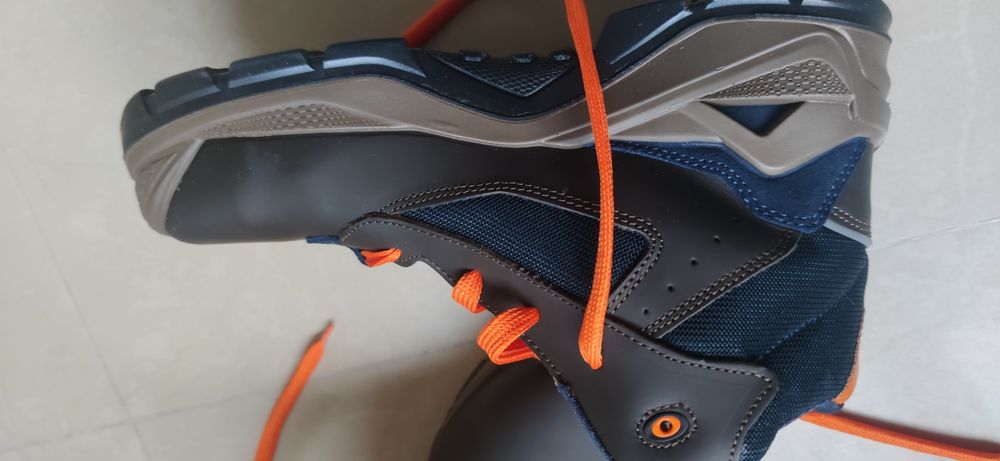 Buty robocze rozmiar 43 rękawiczki gratis