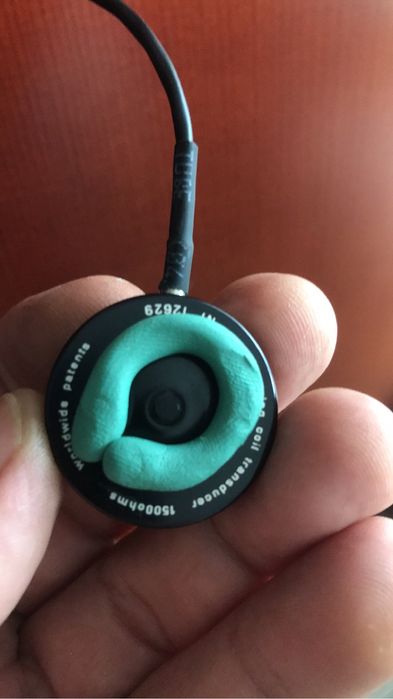 Microfone de contacto para contrabaixo Schertler Dyn B