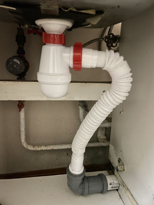 Сантехнік, заміна стояків