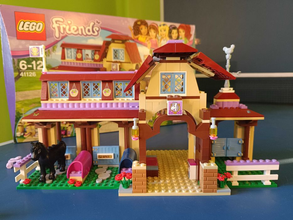 LEGO Friends 41126 Stajnia klub jeździecki Heartlake 100% kompletne!