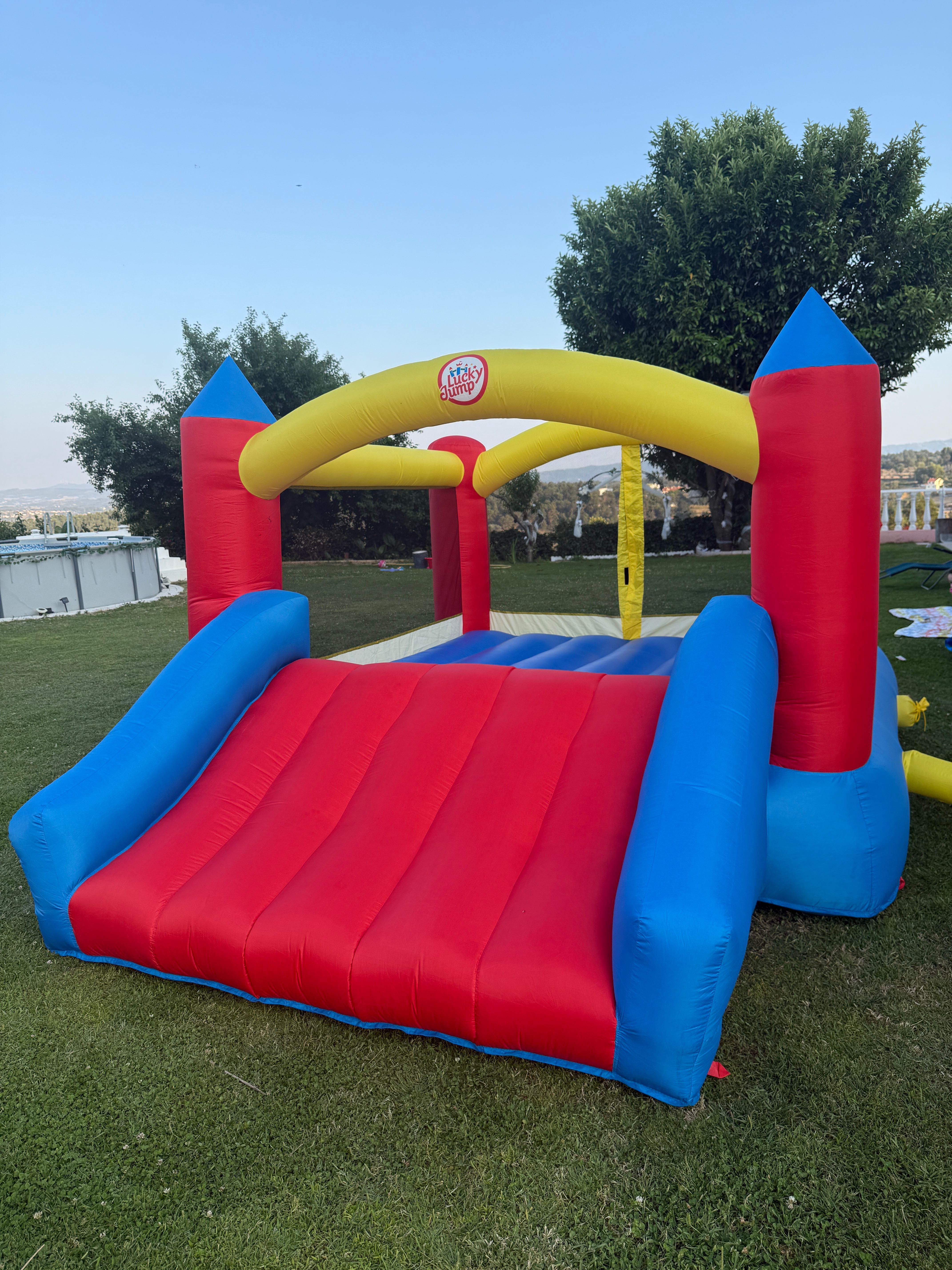 Aluguer de Insuflável para Festas – Diversão Garantida!