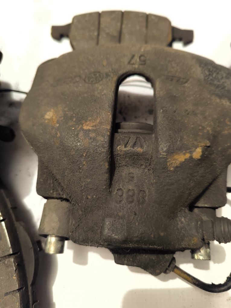 Hamulce zestaw audi a4 b6 288 mm tarcze jarzma zaciski klocki 885 886