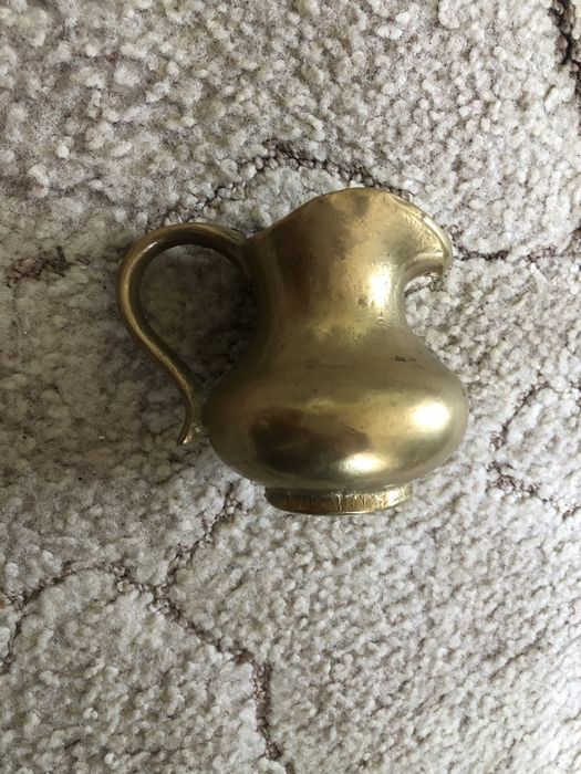 Бронза глечик молочник