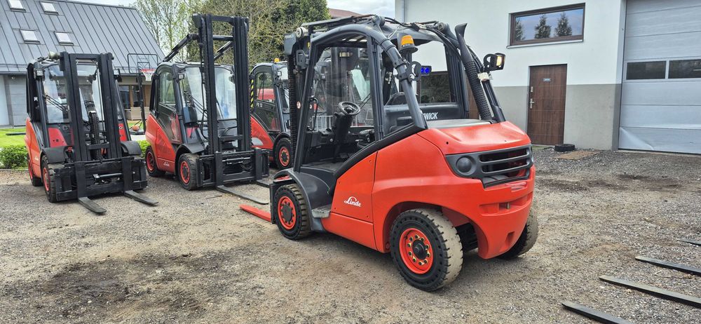 Linde H40D - Diesel - 4 sekcje - Nowe Łańcuchy / Przesuw.  Stan BDB