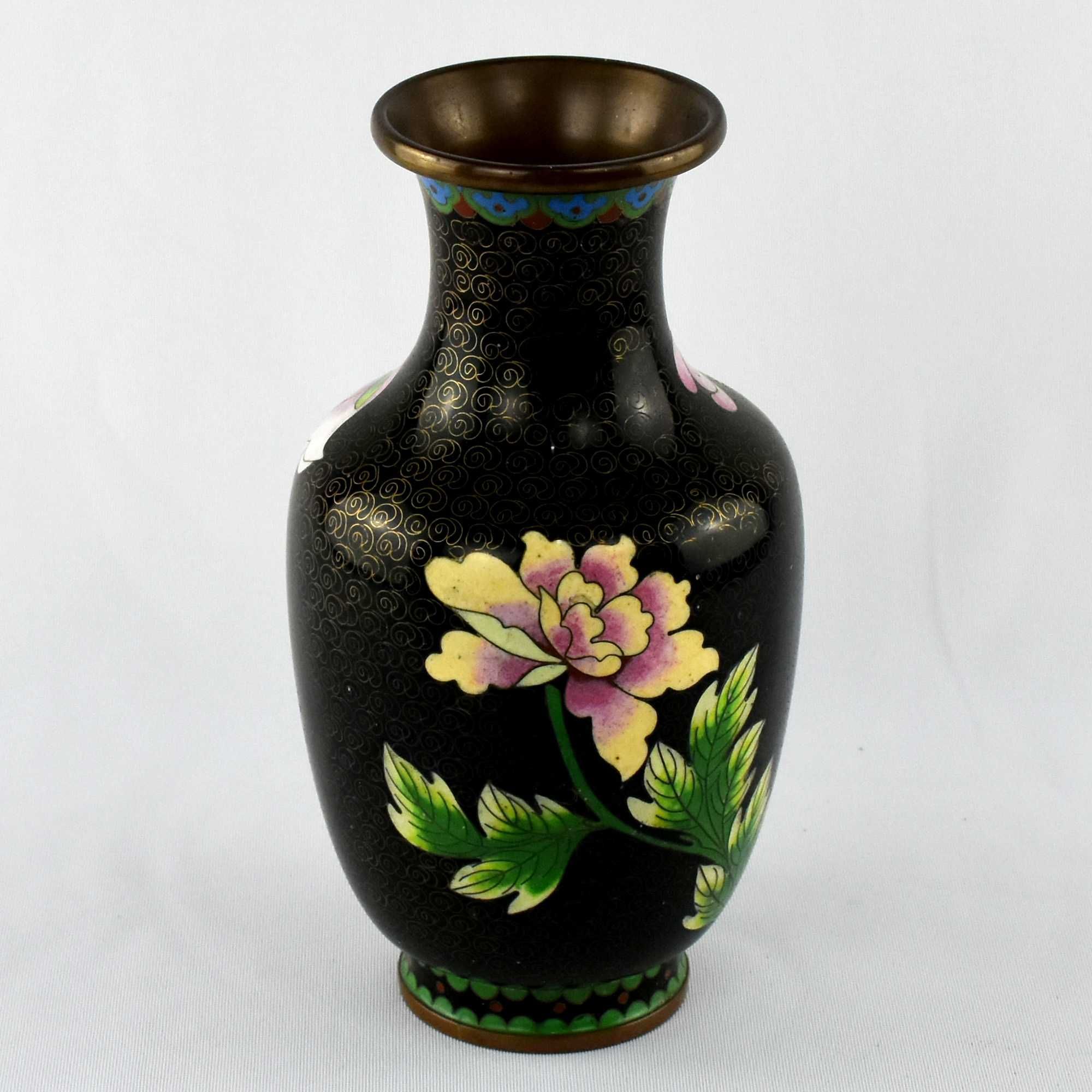 Jarra em Cloisonné, China, decorada com flores, séc. XX