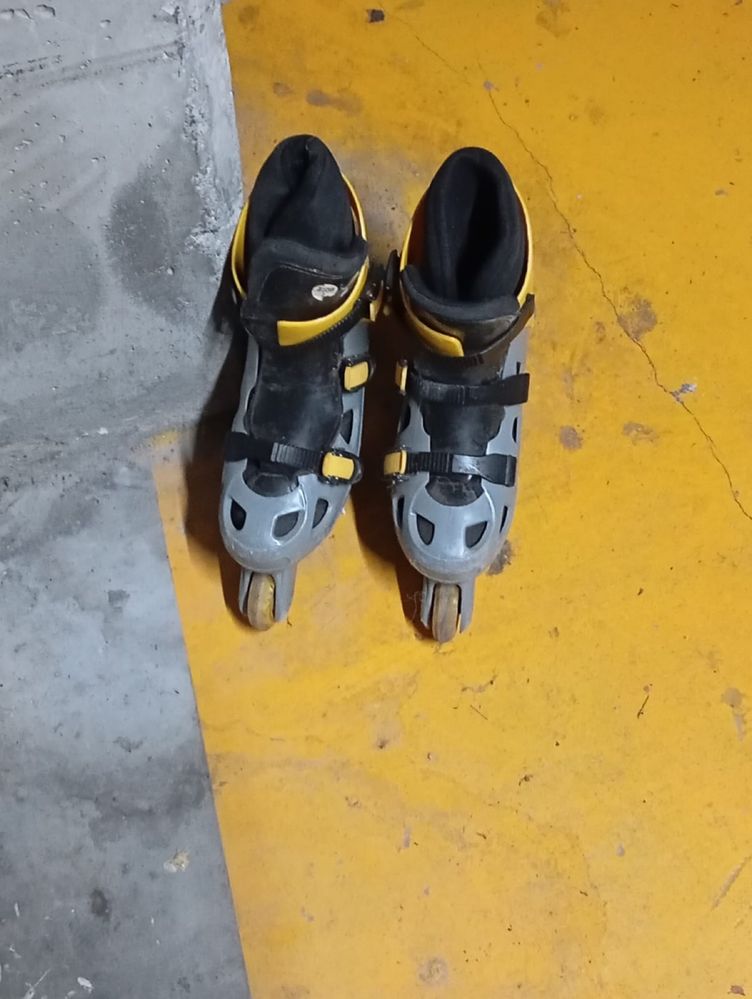 Patins em linha usados