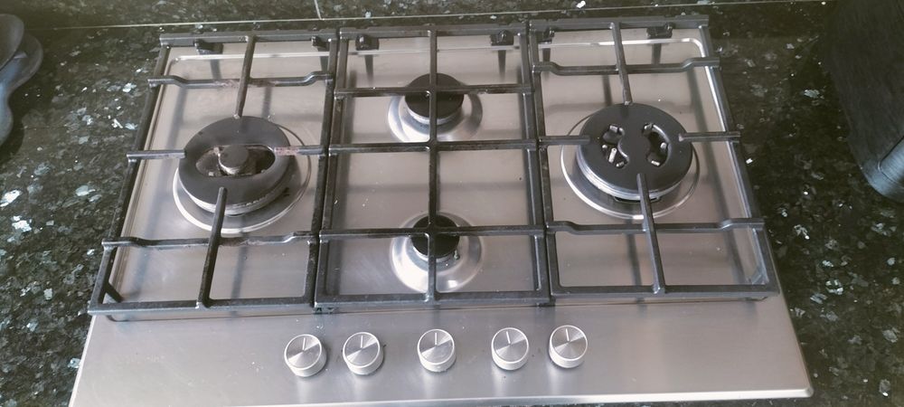 Placa a gás 75cm de 4+1 bicos