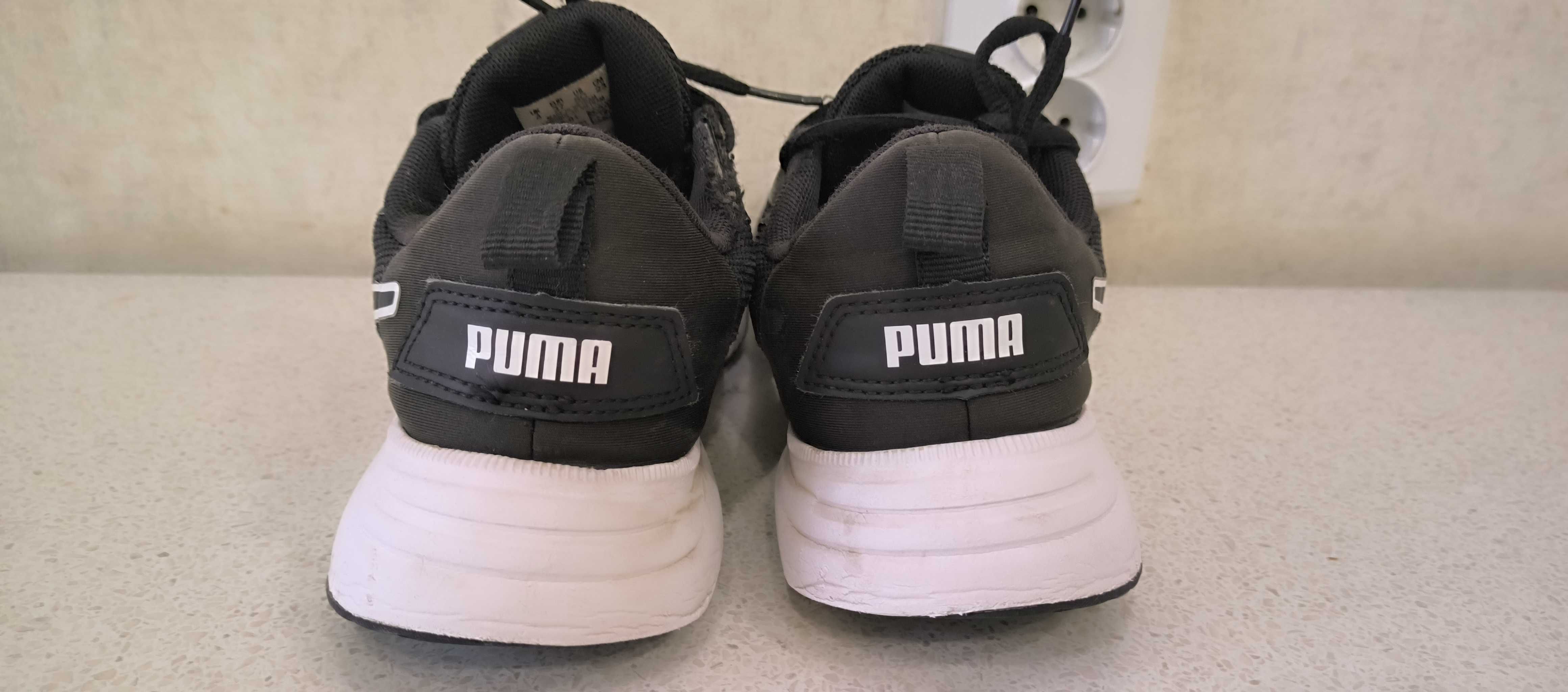 Кросовки Puma чорние р. 37 11-13 лет