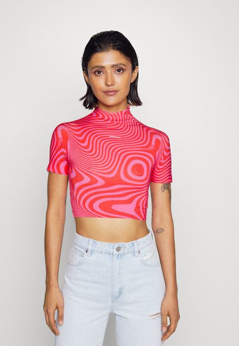 Top ze stójką WRSTBHVR 38