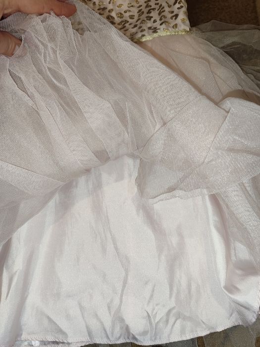 Нарядна сукня для маленької принцеси 3 роки, 104-110