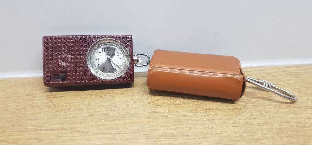 ŁUCZ Radziecki Turystyczny Kieszonkowy Zegarek z Budzikiem CCCP/ZSRR