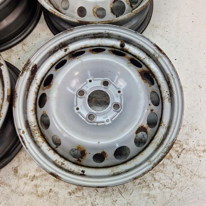 Felgi Stalowe SMART 5J 5,5J 15" 4X100 ET32 ET42 A4534010100