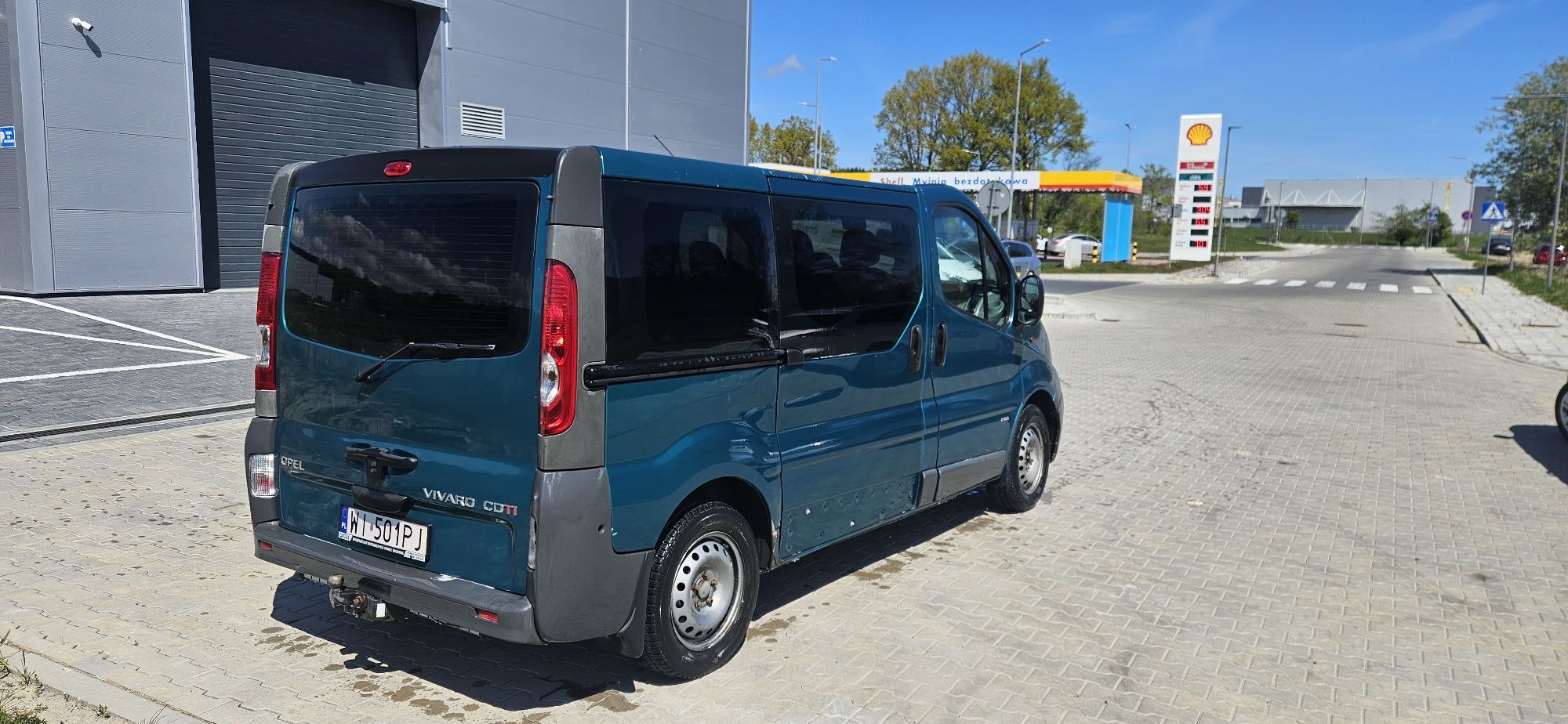 Opel Vivaro  9 osób dobry stan