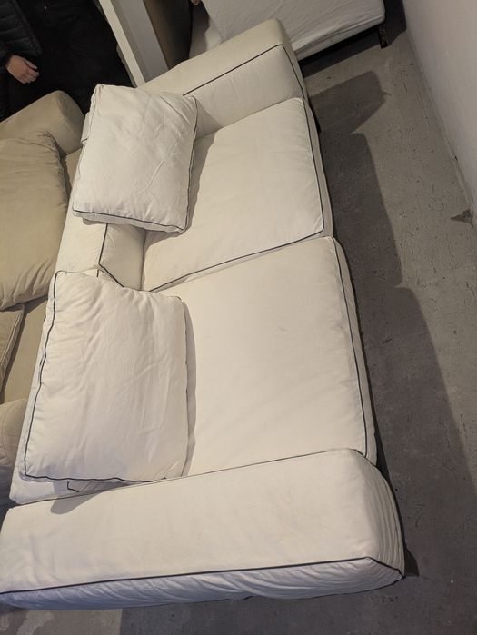 Продам білий диван фірми bobois привезений з Німеччини