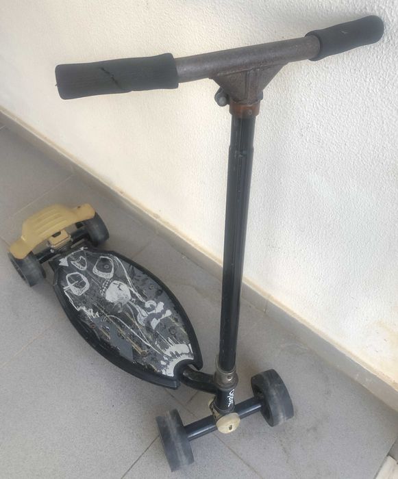 Trotineta manual de 3 rodas com travão traseiro, de pé (OXELO)