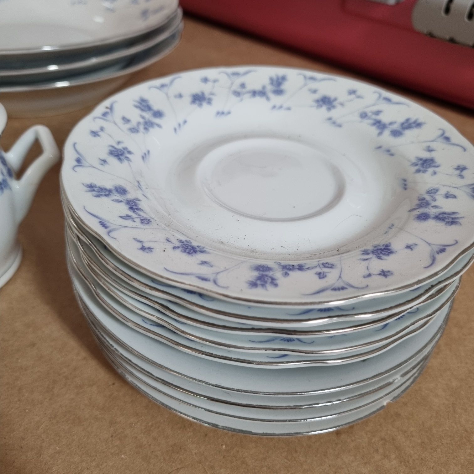 Conjunto 18 peças de loiça de porcelana