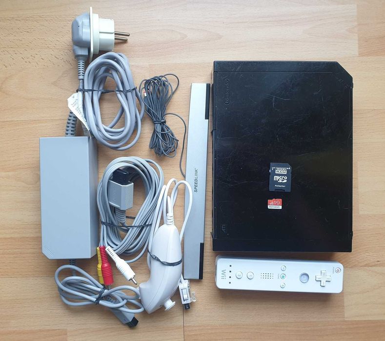 Konsola Nintendo WII RVL-001 (EUR) zestaw karta 64GB