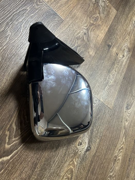 Бокове дзеркало на автомобіль Mitsubishi