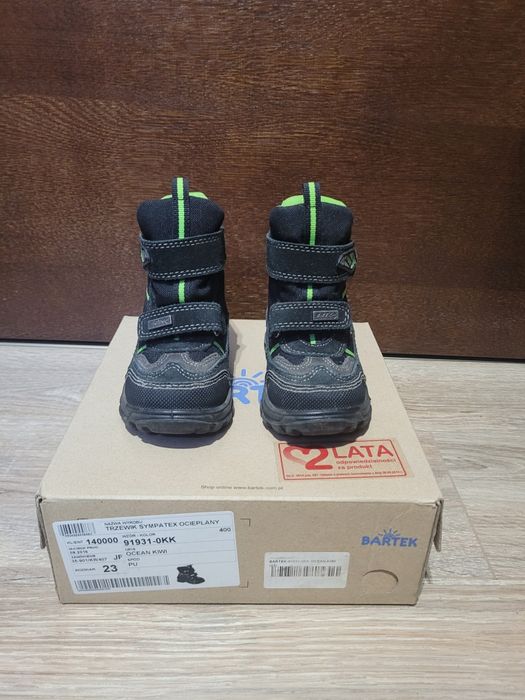 Buty ocieplane, trzewiki, śniegowce dziecięce marki Bartek rozmiar 23
