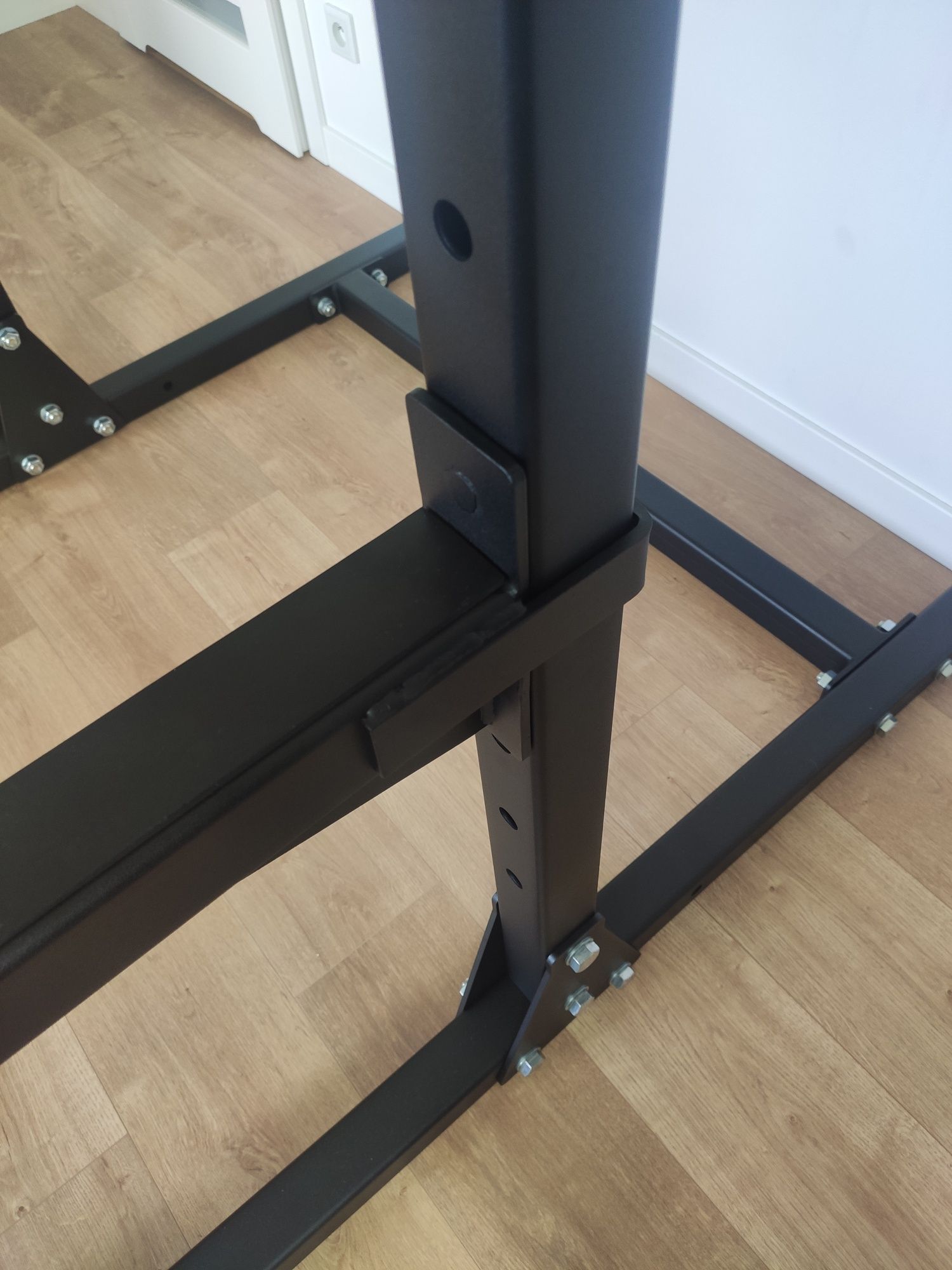 Half rack stojak do przysiadów z asekuracją