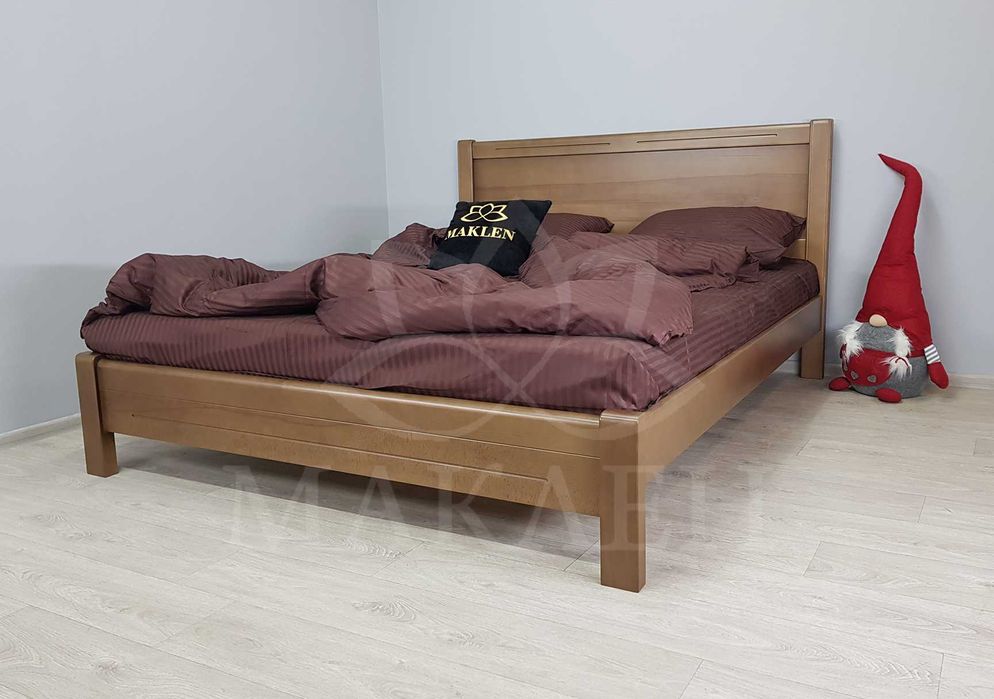 Дерев'яне двоспальне ліжко