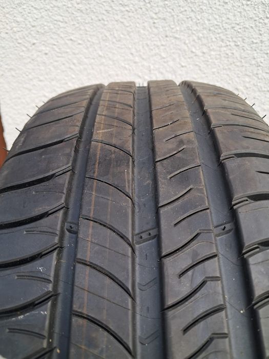 Opony Michelin energy saver 215/60r16