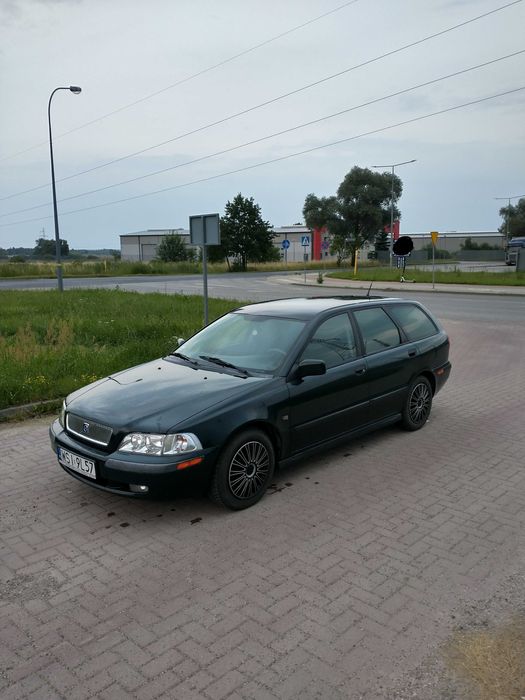Sprzedam Volvo V40 1.8