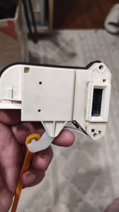 УБЛ до стиральной машинки Miele,замок люка стиральной машинки