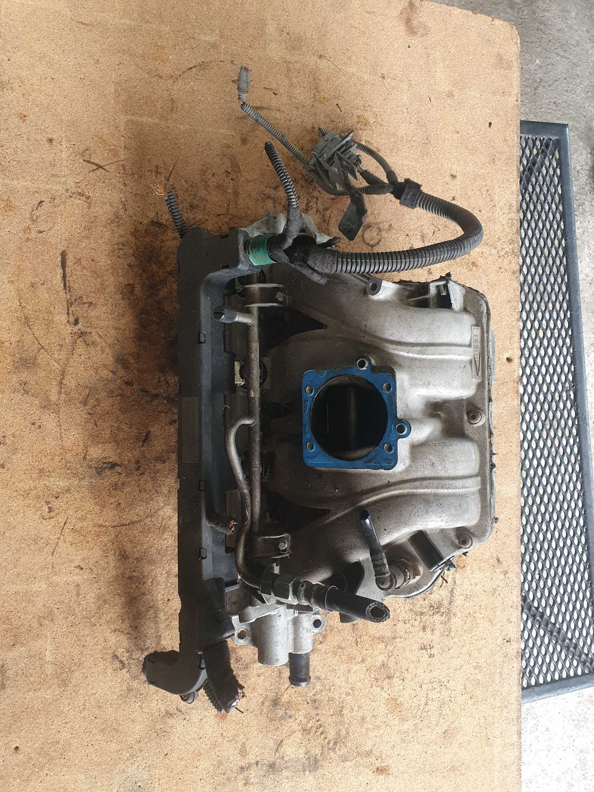 Kolektor ssący listwa wtryskowa Opel Astra H 3 III 1.8 benzyna z18xe