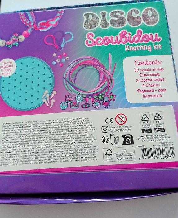 Zestaw do robienia węzłów scoubidou