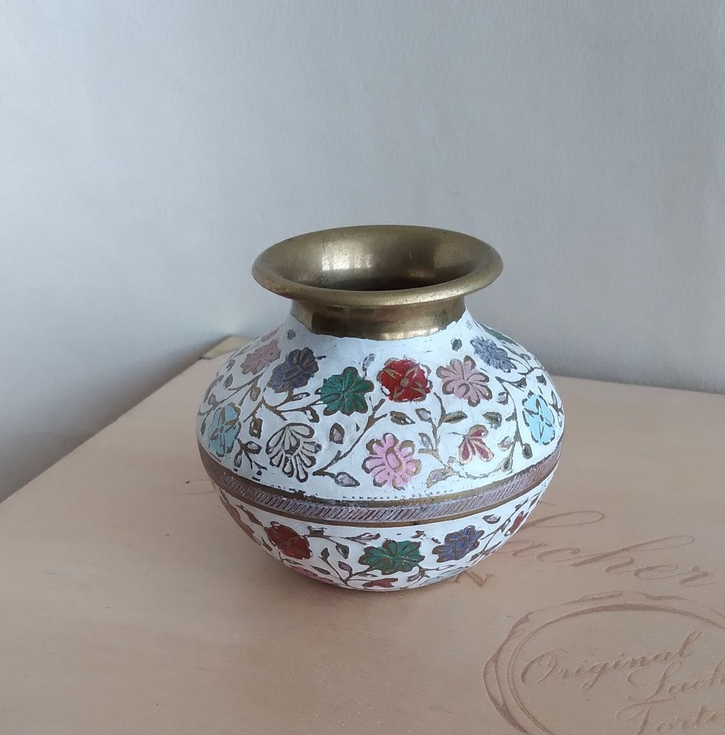 Латунная ваза индийская