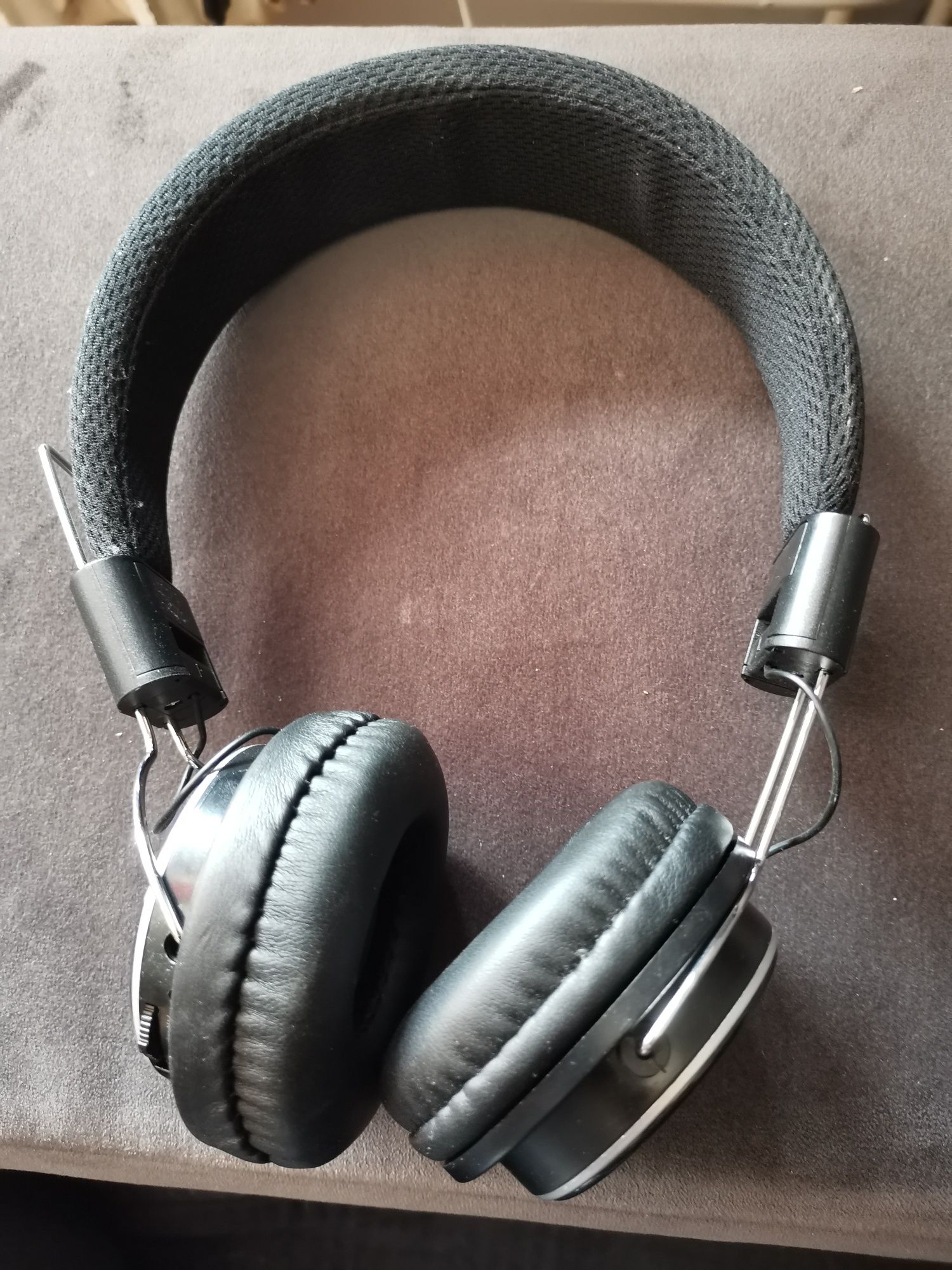 Słuchawki bezprzewodowe Muzo FM