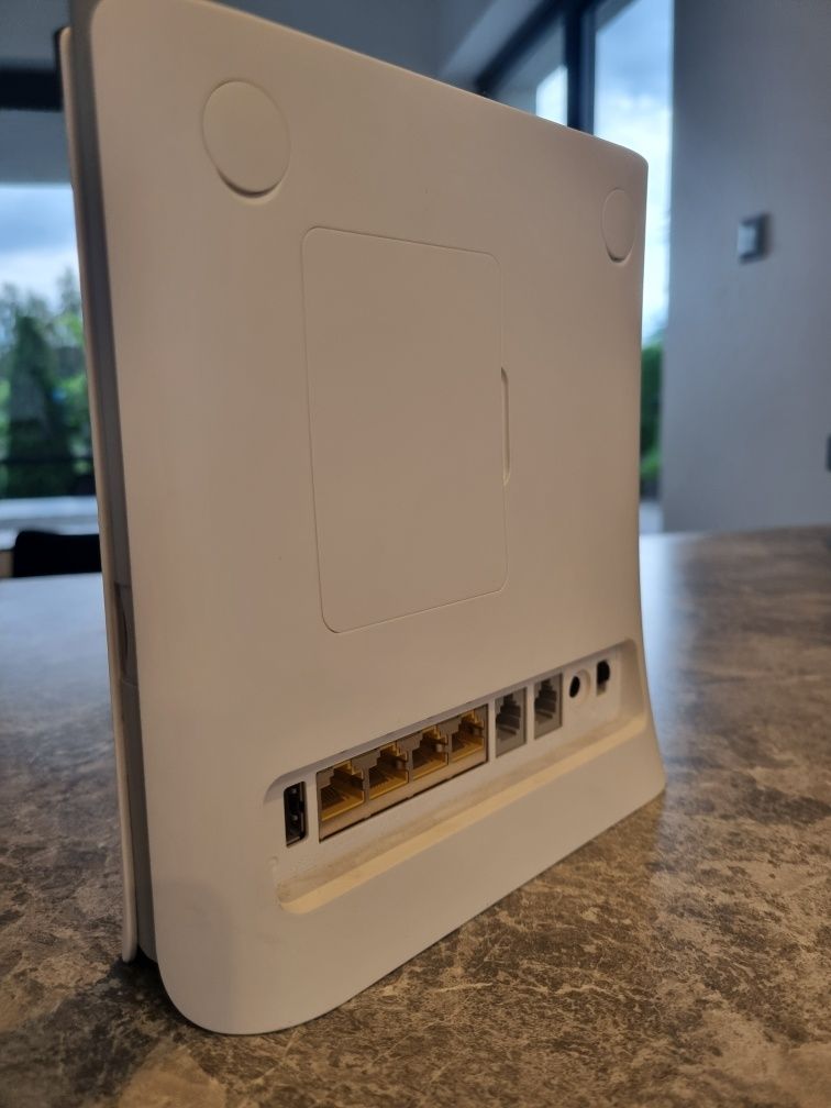 Router LTE na kartę SIM - ZTE MF286