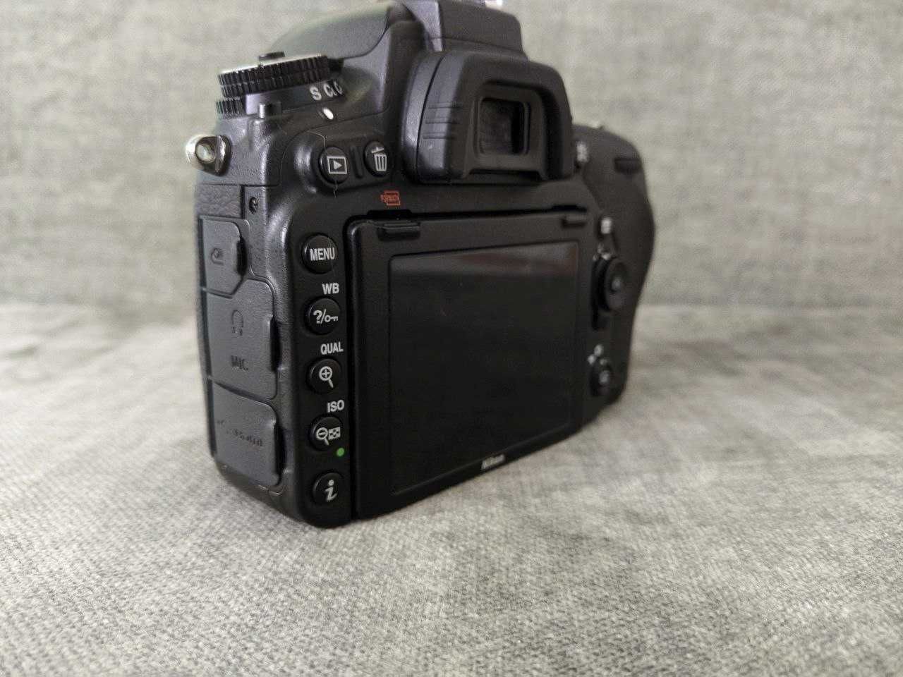 Продам зеркальный фотоаппарат Nikon D750K